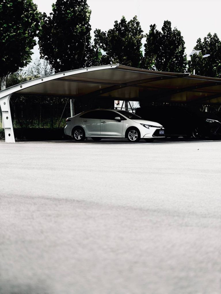 Installer un carport à saint malo : avantages, démarches et conseils pratiques